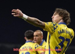 安博体育-天津权健足球队在中超联赛中的表现及历程